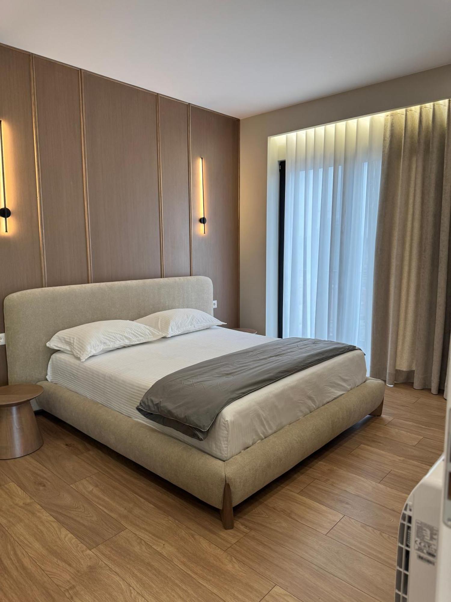 Square Inn Garden Aparthotel Tiranë Eksteriør bilde