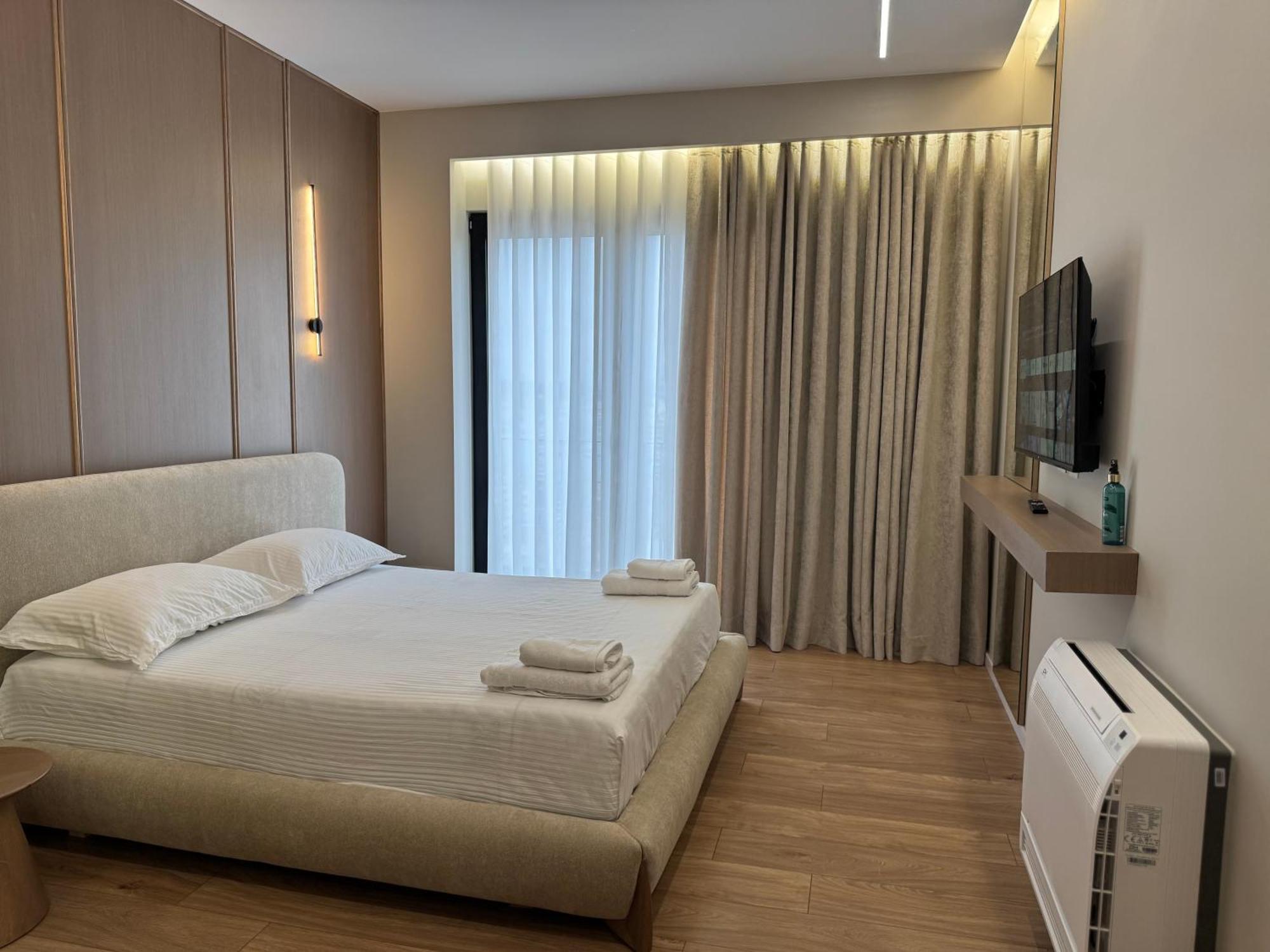 Square Inn Garden Aparthotel Tiranë Eksteriør bilde