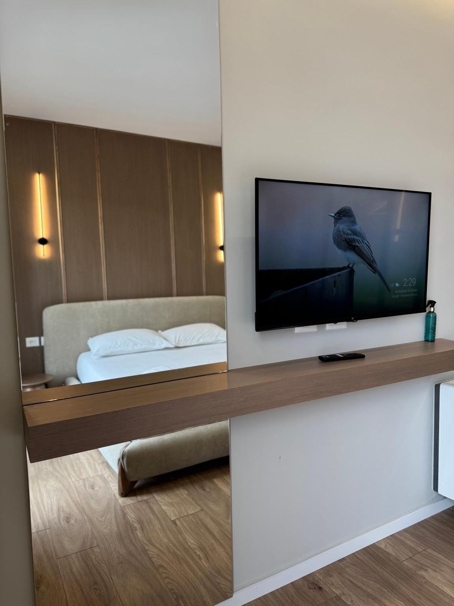 Square Inn Garden Aparthotel Tiranë Eksteriør bilde